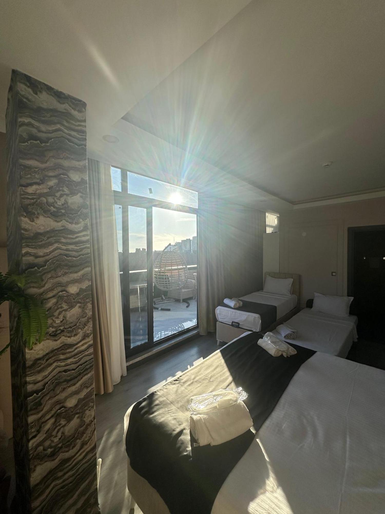 Grand Oezer Hotel Стамбул Экстерьер фото