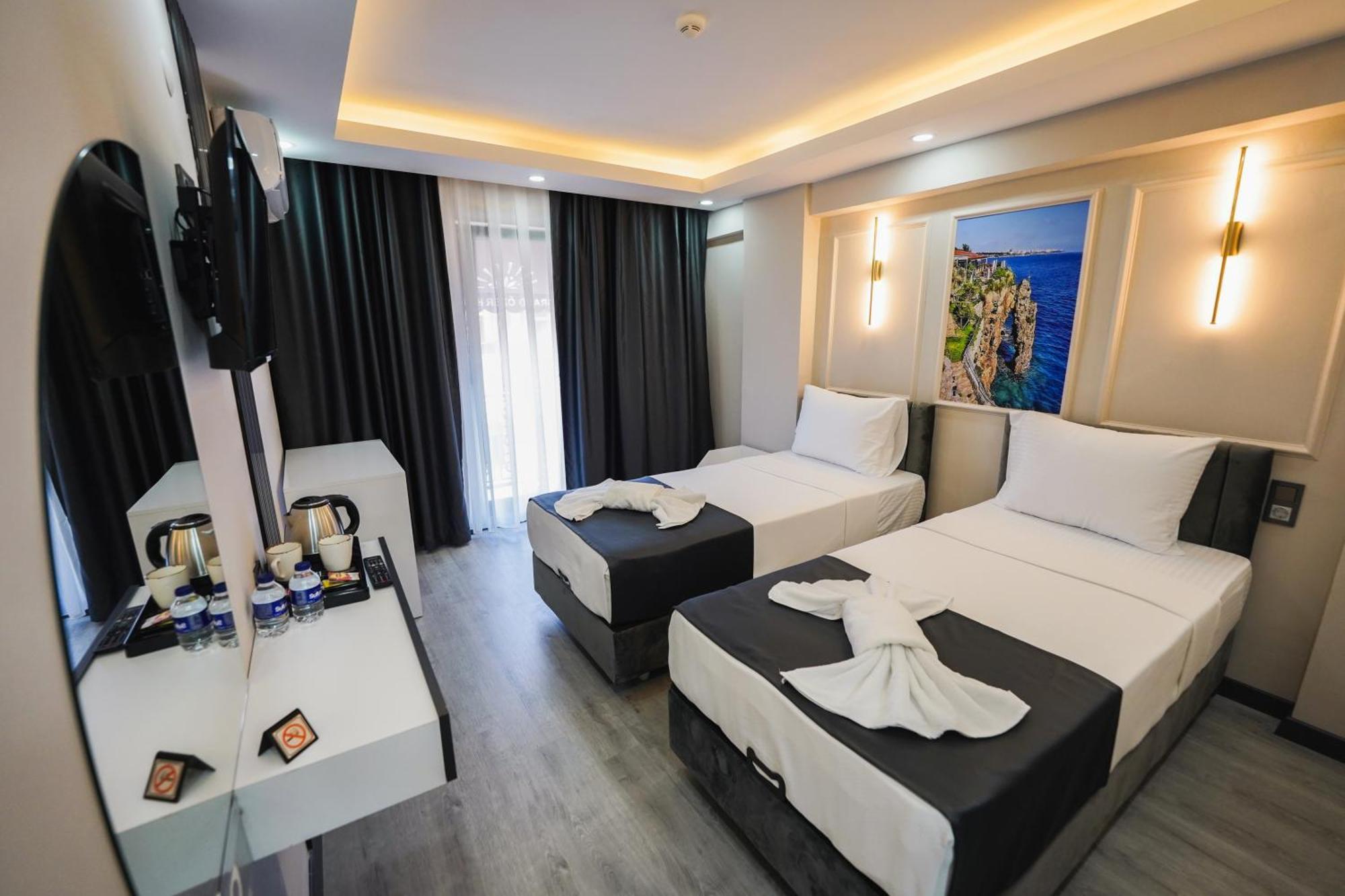 Grand Oezer Hotel Стамбул Экстерьер фото